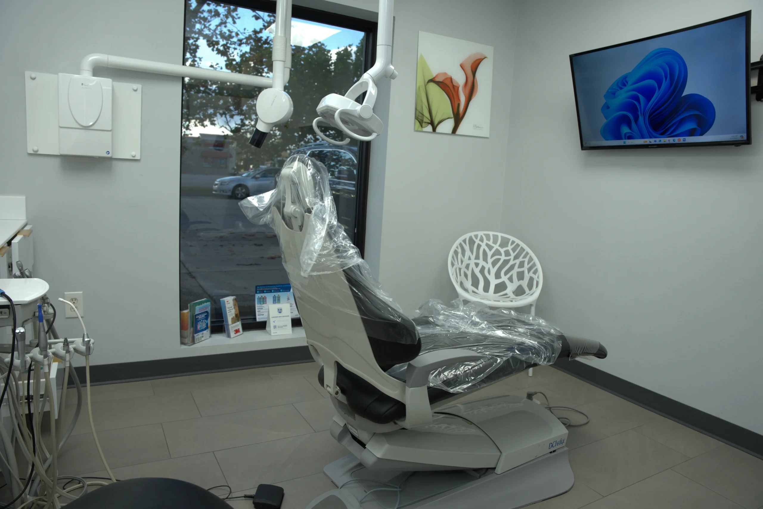 DSC03417 scaled - SmilePro Dental